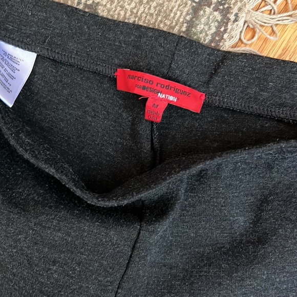 Size medium Narciso Rodriguez leggings grey with black along side - Picture 2 of 2